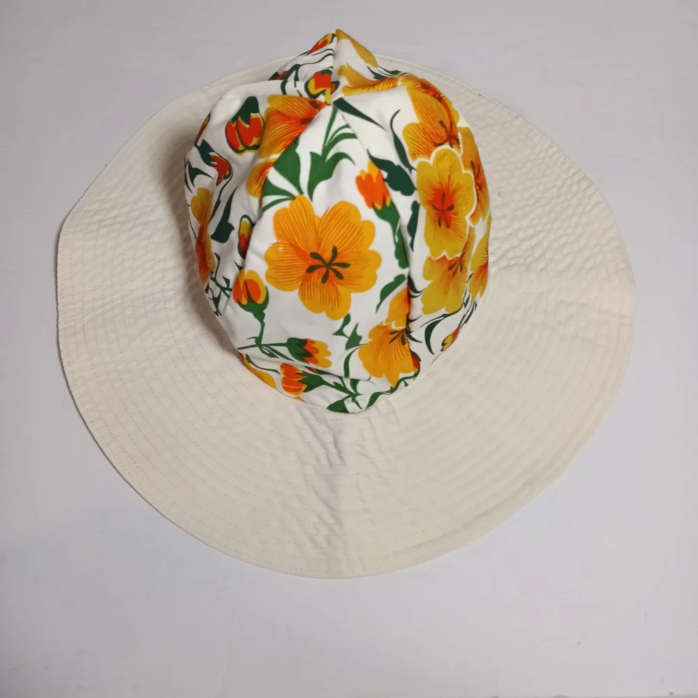 Vintage the bagshaws of St. lucia WI bucket hat Floral - Picture 6 of 7